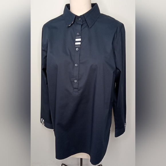 Pearly Vine Button Up top - Picture 1 of 8